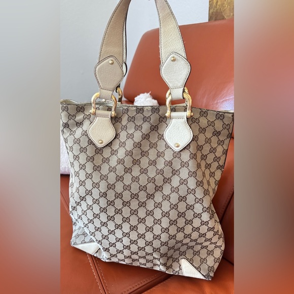 Authentic  Gucci Bag Purse - Picture 1 of 17